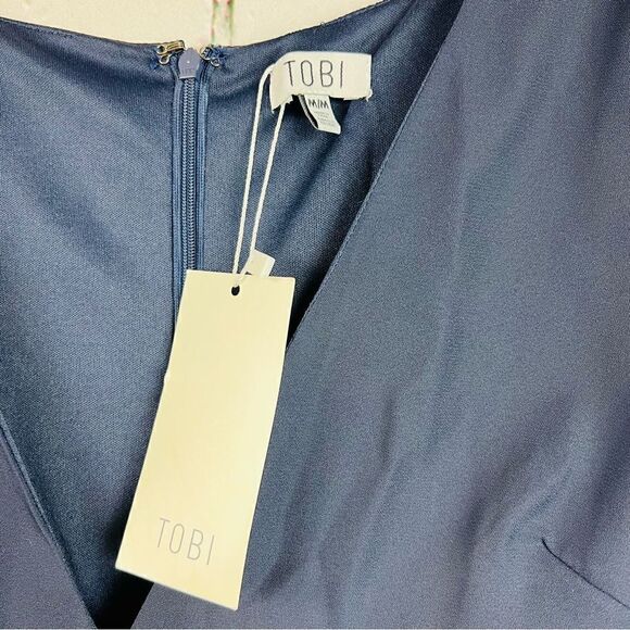 NEW with Tags Tobi Navy Plunge V-Neck Short Sleeve Mini Skater Dress - Picture 10 of 13